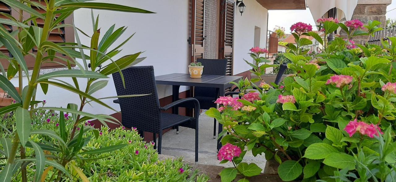 App Parenzana Apartment Groznjan Luaran gambar