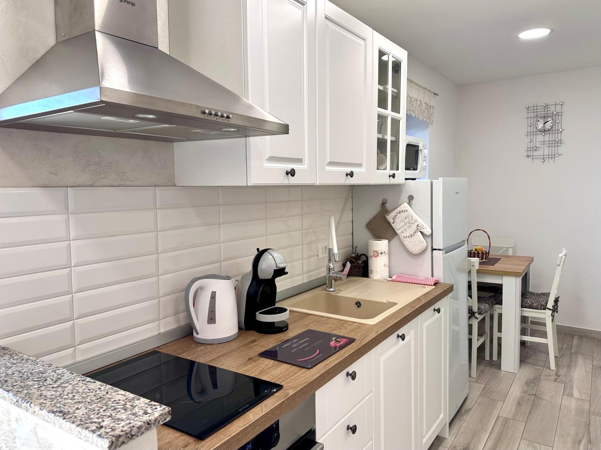 App Parenzana Apartment Groznjan Luaran gambar