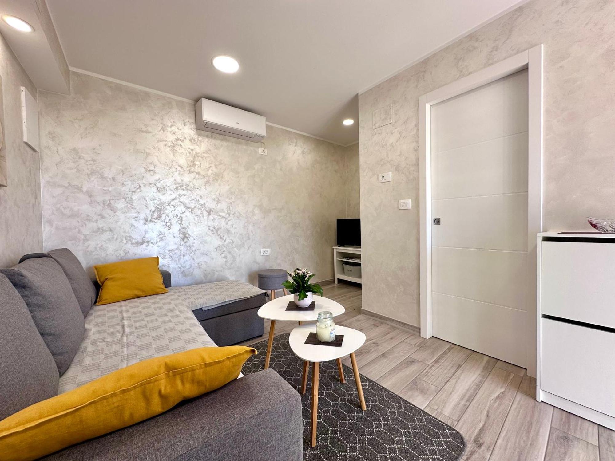 App Parenzana Apartment Groznjan Luaran gambar